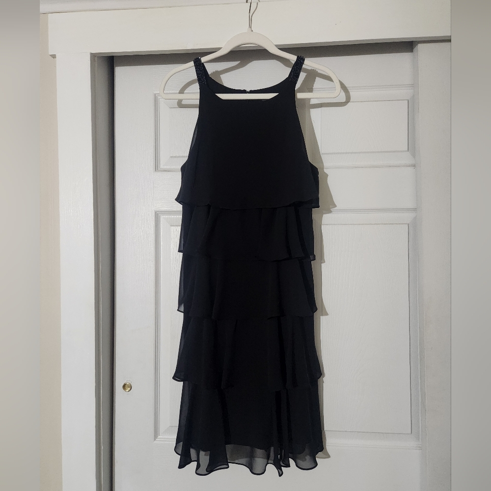 5/$25 Dressbarn Elegant Black Tiered Dress